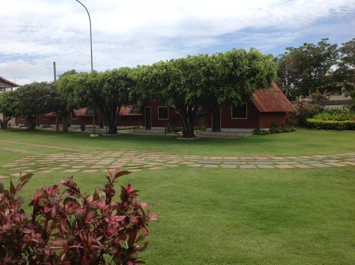 Hr Chales Pousada Itapemirim Exterior foto
