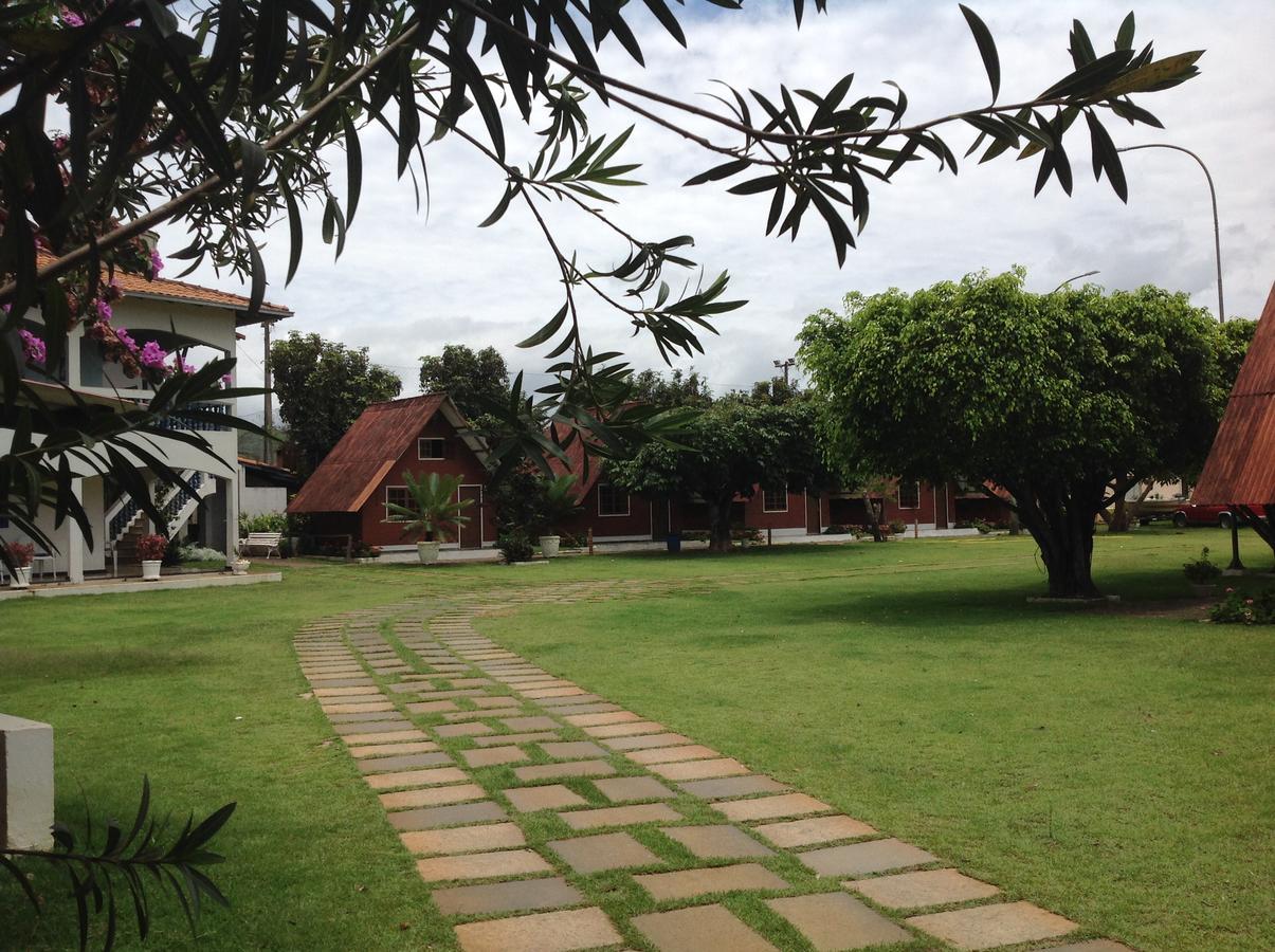 Hr Chales Pousada Itapemirim Exterior foto